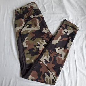 2/$30 Camo Butt Lift Mesh Leggings w/ Back Pocket